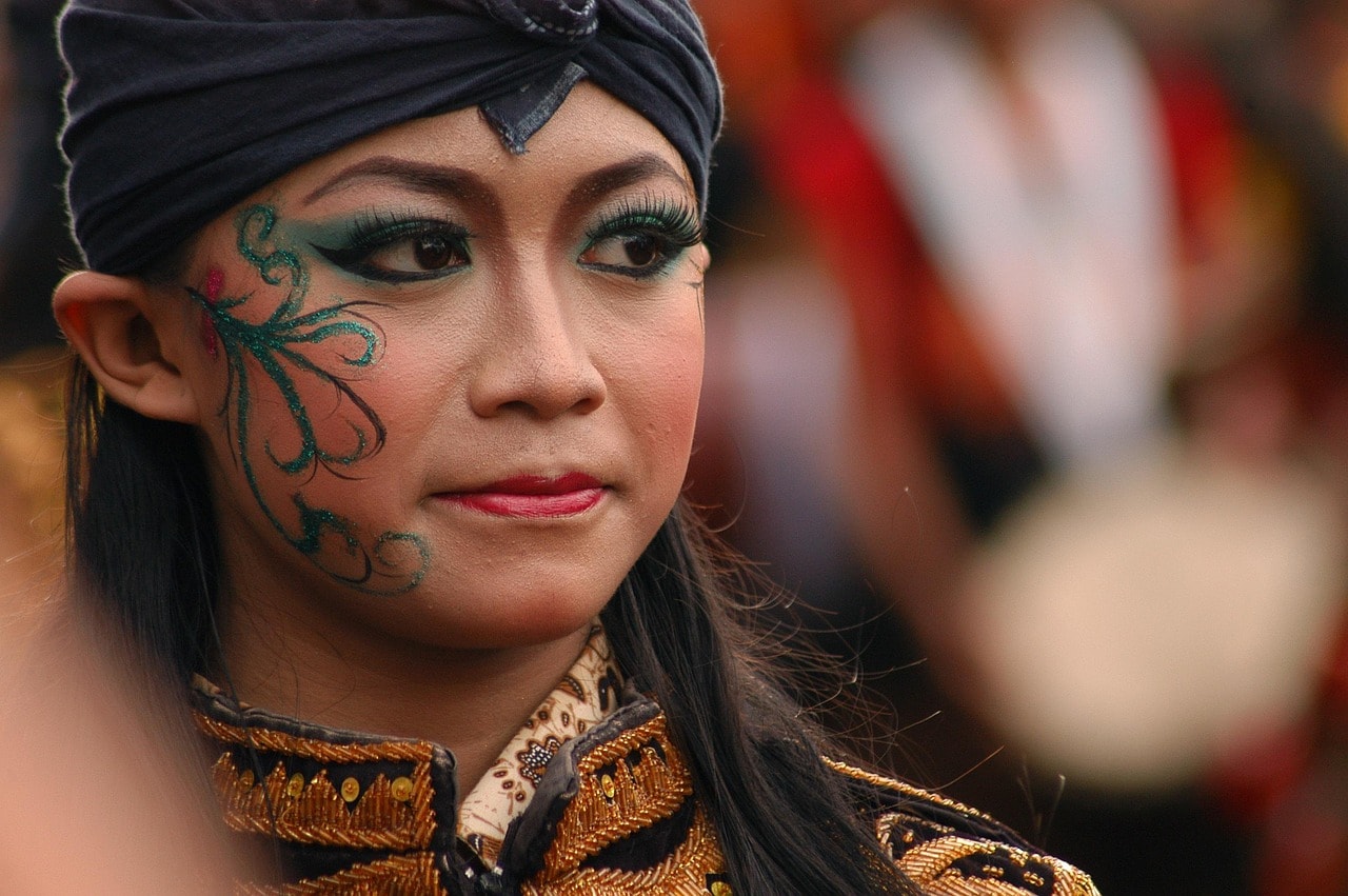 Slow Culture: 7 Practices to Reclaim Your Attention