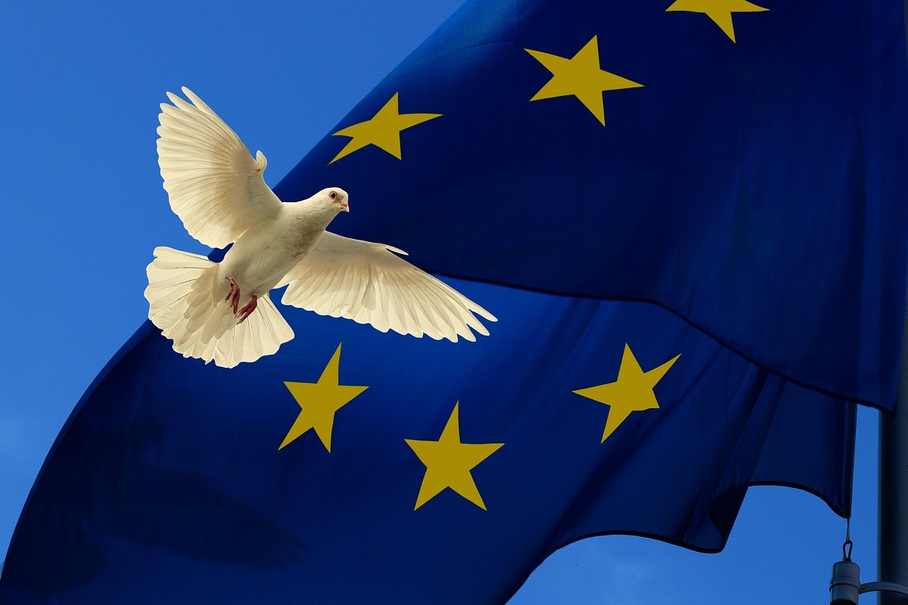 The 'Island Effect': Why Small Nations Outperform Big Democracies