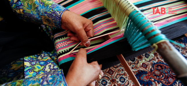 Indian Handicrafts And Artisans: Weaving, Pottery, And More